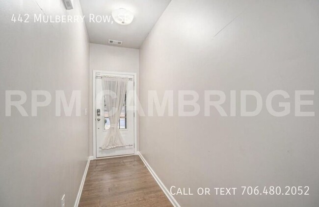 Building Photo - 442 Mulberry Row