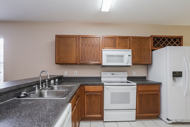 Building Photo - 7455 Oxford Garden Cir