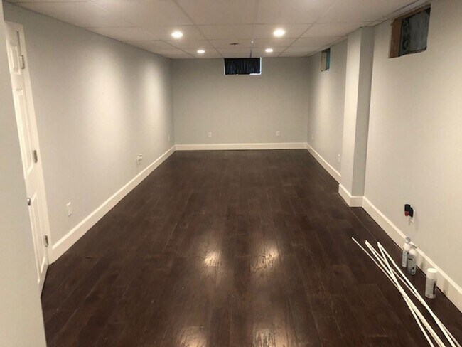 Building Photo - Remodeled 3 Bedroom Home!
