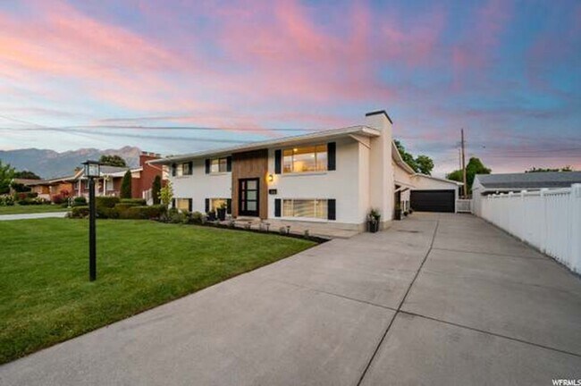 Foto del edificio - Millcreek Stunner Next to St Marks Hospital!