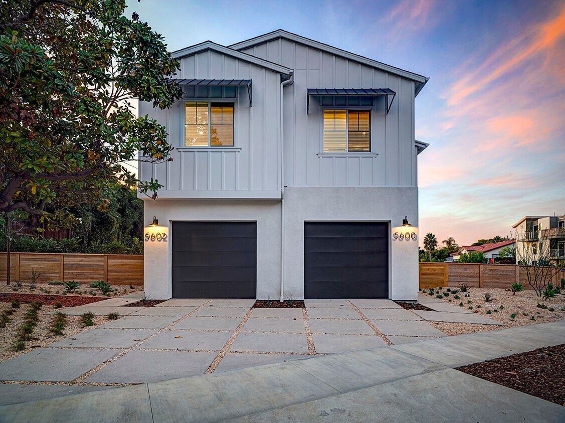 5600 W. 78th Duplex Apartment for Rent in Los Angeles, CA