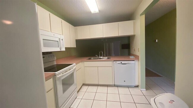 Building Photo - 6534 Thicket Trail