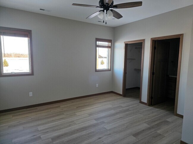 Foto del edificio - 2217 Overlook Ridge Ct