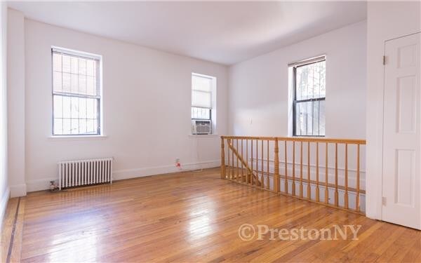 Primary Photo - 206 E 26th St