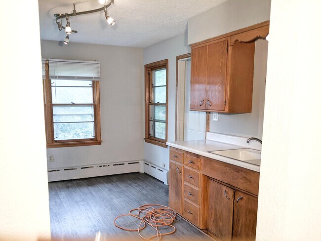 Foto del edificio - 675 Koehler Rd