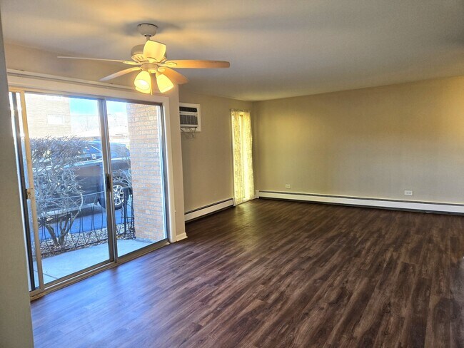 Foto del edificio - 4712 W 107th St