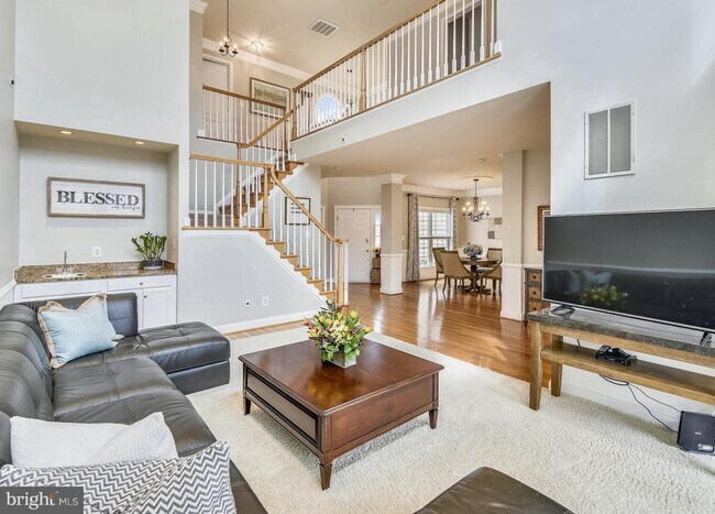 Building Photo - 25624 Creek Run Terrace