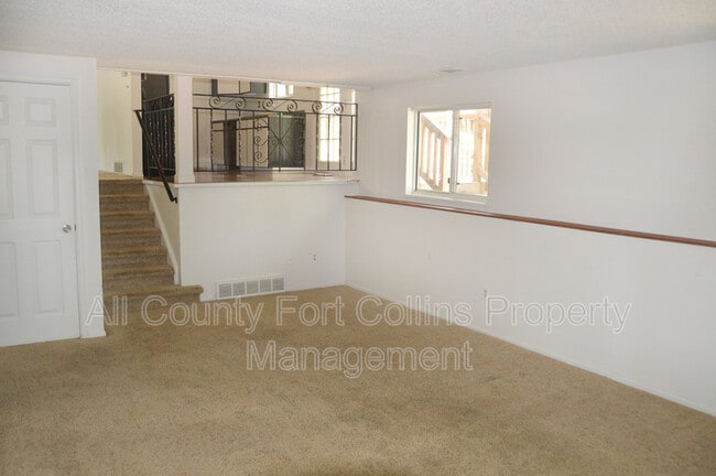 Building Photo - 706 Morsman Dr