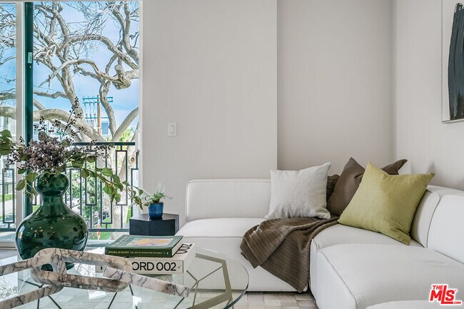 Foto del edificio - 1101 S Bedford St