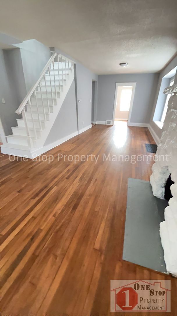 Foto del edificio - Beautiful 3 Bedroom 1 Bathroom Home in Kan...