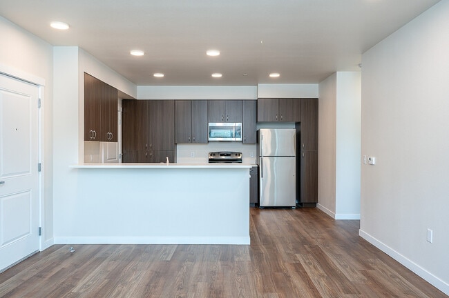 B201 Web Ready-4 - Creekside Meadows