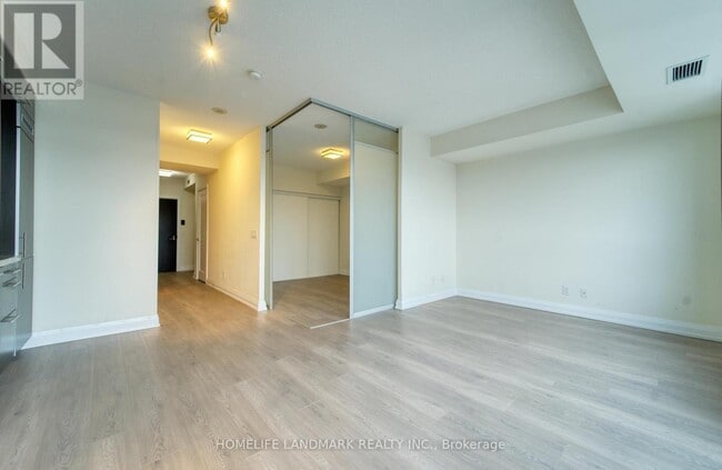 Building Photo - 2 Anndale Dr
