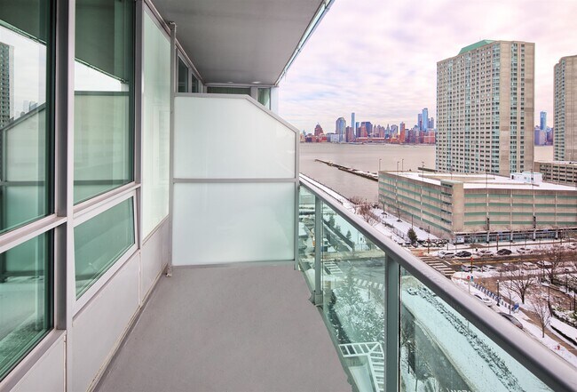 Foto del edificio - 20 Newport Pkwy