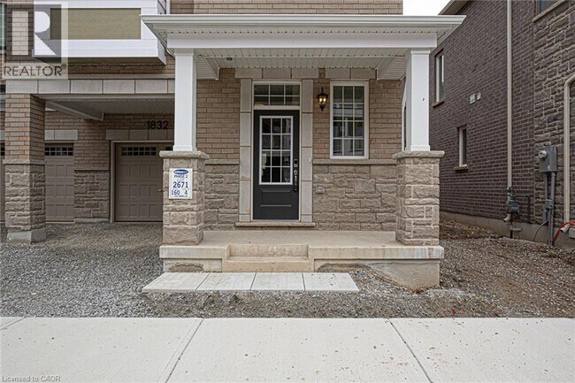 Building Photo - 1832 Thames Circle
