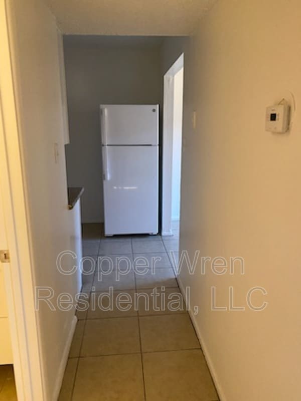 Foto del edificio - 1224 S Smith Rd