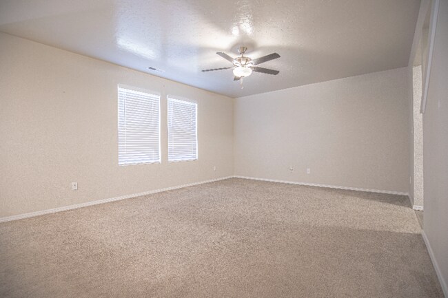 Building Photo - 13509 Palm Beach Dr