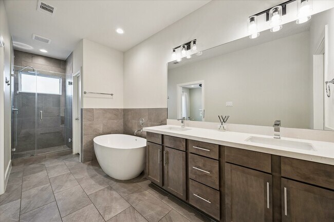 Foto del edificio - 2215 Penny Derrick Ln