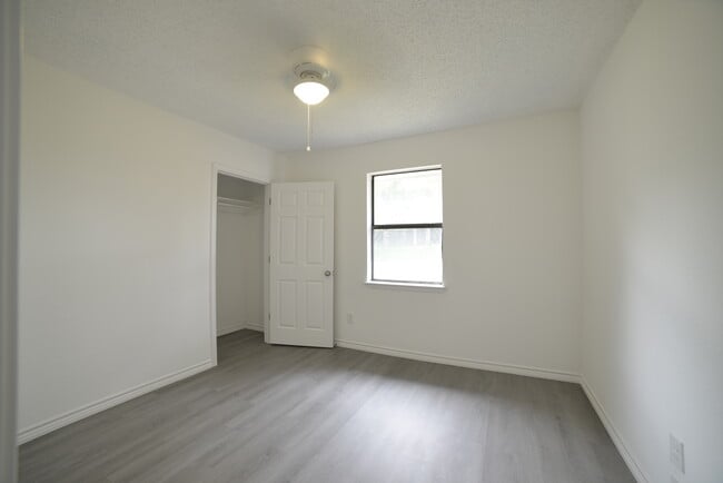 Foto del edificio - 701 E Morton St