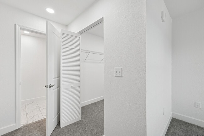 Building Photo - Parkview Village LLC