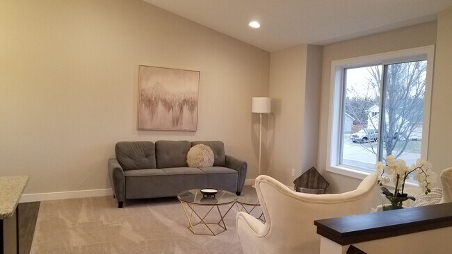 Foto del edificio - Single Family Home - Great location!