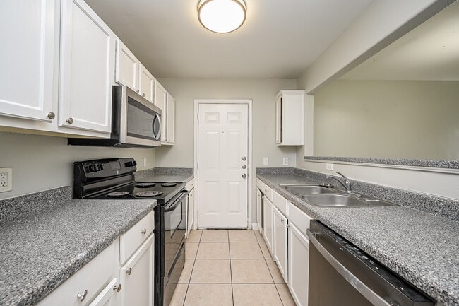 Foto del edificio - 3019 La Estancia Ln