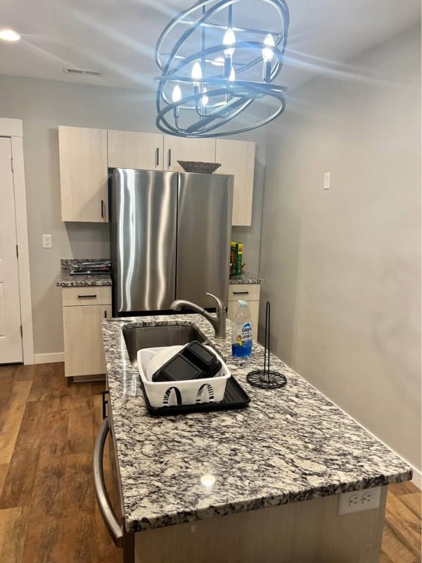 Building Photo - 418 18th St