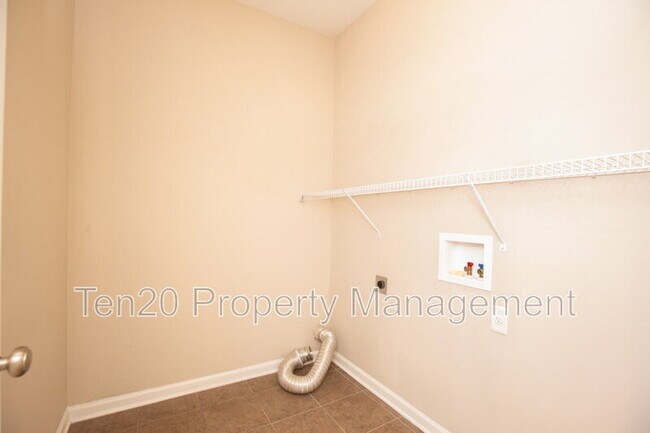 Foto del edificio - 2510 Ridgewood Way