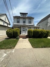 Building Photo - 26 Starks Pl