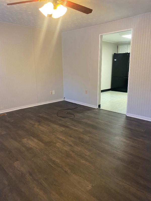 Building Photo - 2448 Mustang Dr