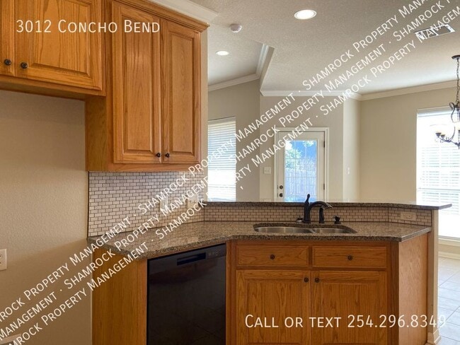 Building Photo - Renaissance Addition