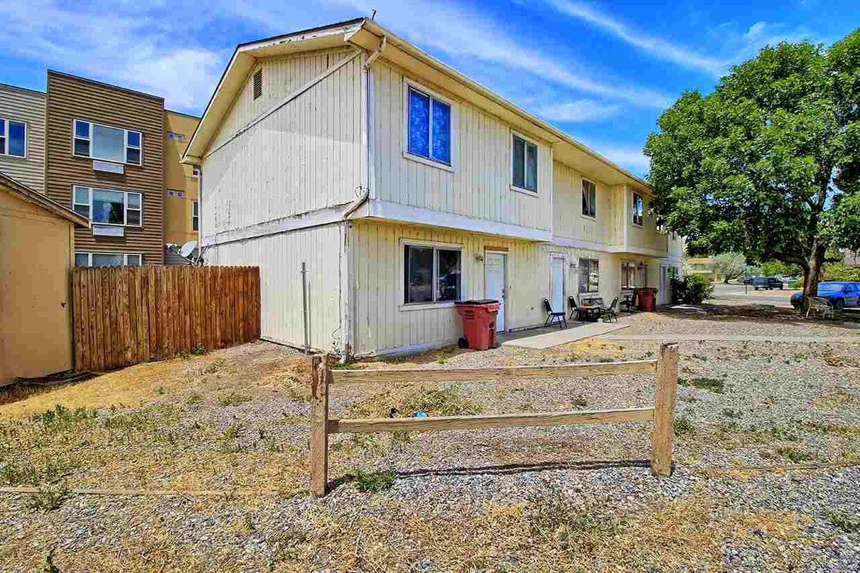 2907 Dawn Dr, Grand Junction, CO 81504 Condo for Rent in Grand