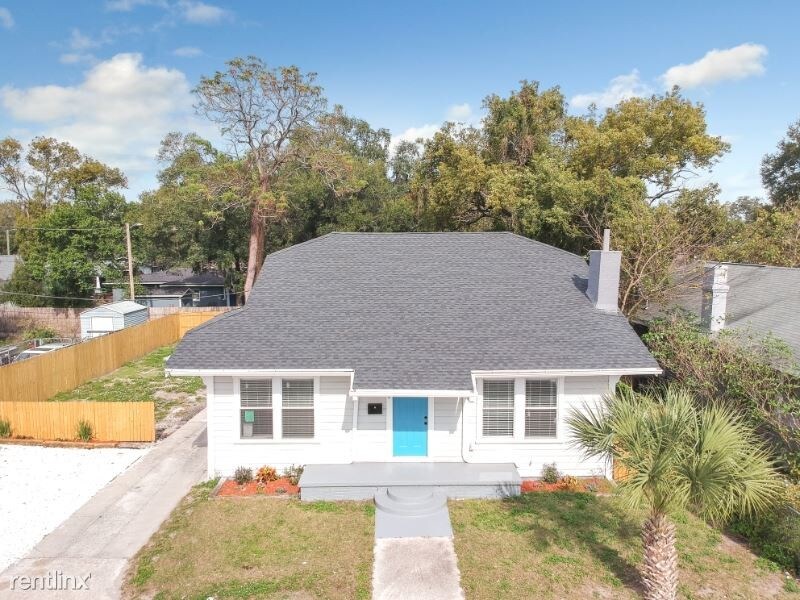 Primary Photo - 410 E Floribraska Ave
