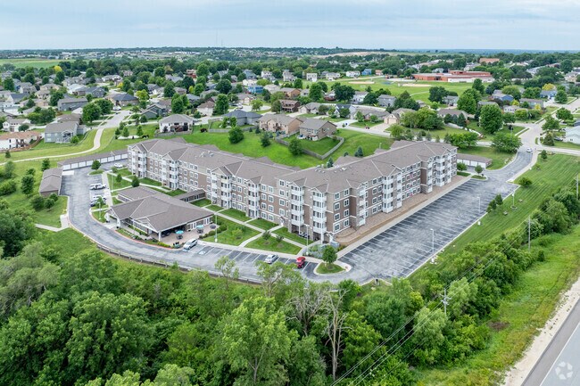 Foto del edificio - Connect55+ Elkhorn Active Community 55+