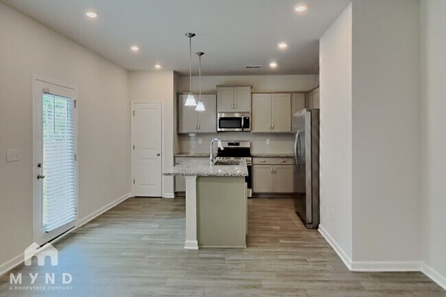 Foto del edificio - 7130 Amberhouse Dr