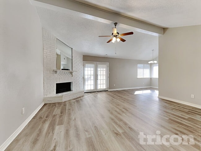 Foto del edificio - 2214 Townhall Ln