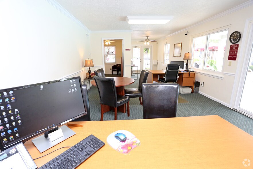 Apartment Office mayfair apartment homes rentals - jeffersonville, in | apartments Apartment Office mayfair apartment homes rentals - jeffersonville, in | apartments