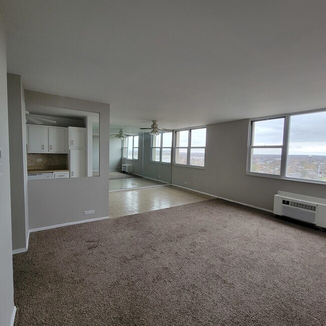 Foto del edificio - 4300 W Ford City Dr