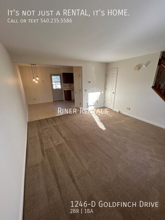 Foto del edificio - 1246-D Goldfinch Drive-