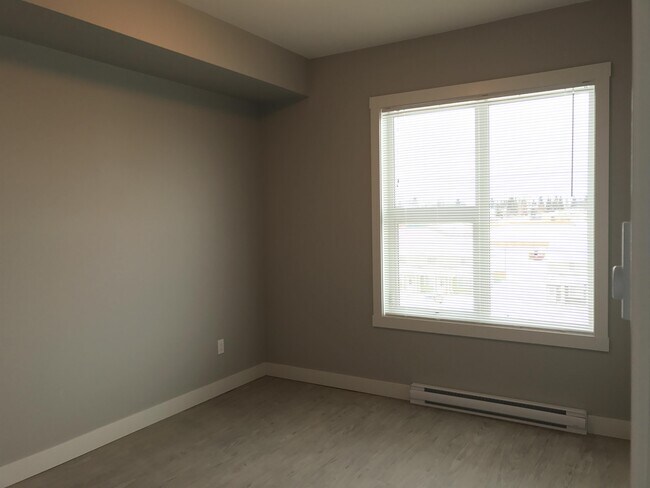 Photo du bâtiment - 10307-10112 112 St