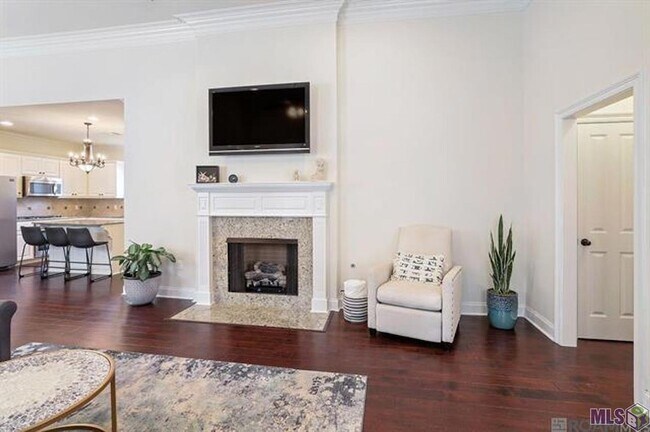 Building Photo - 14449 Royal Villa Dr