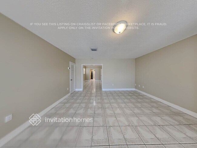 Foto del edificio - 6435 SW 32nd St