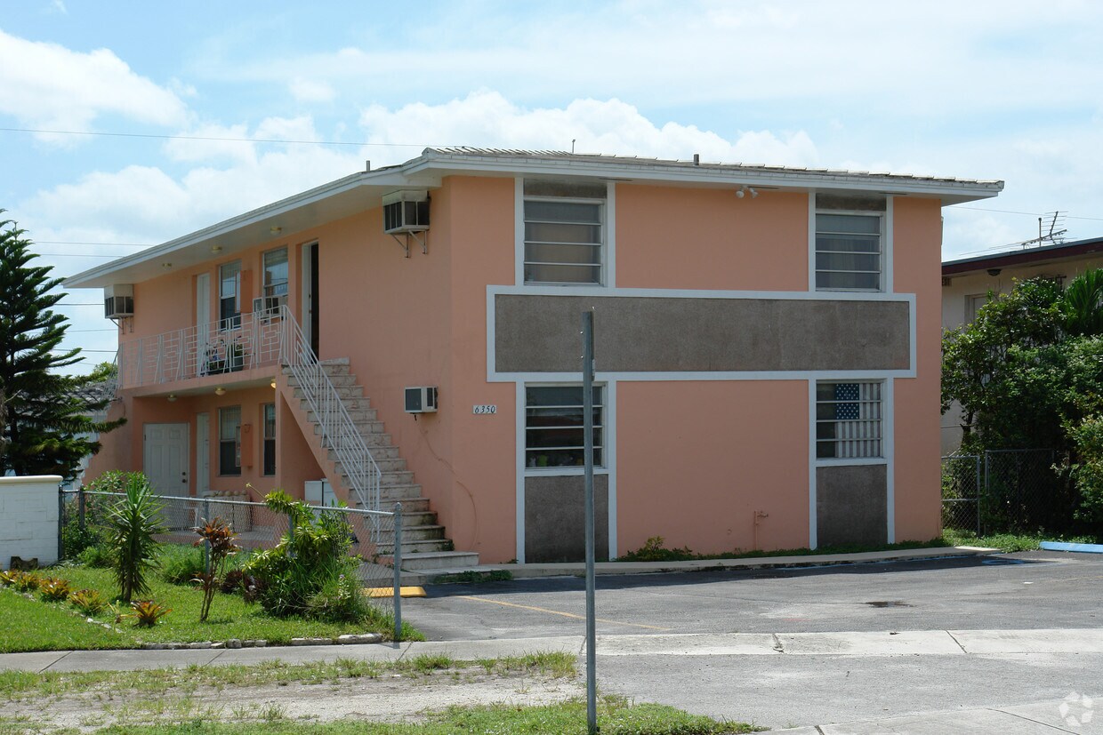 Foto del edificio - 6350 W Flagler St