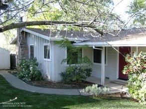 Building Photo - 12381 Sunset Ave