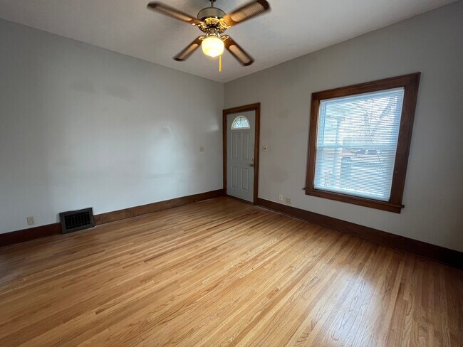 Foto del edificio - 1425 N 19th St