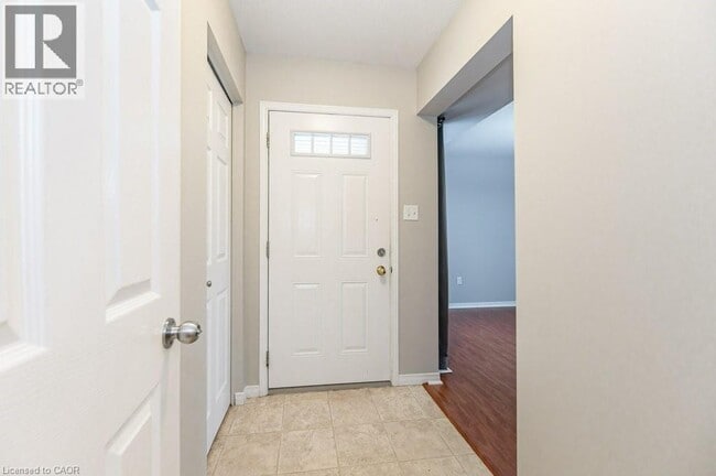 Photo du bâtiment - 39 Brookfield Crescent