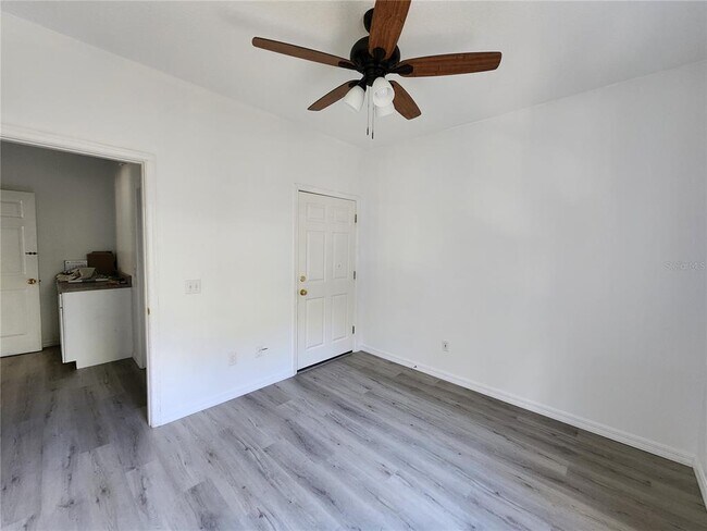Building Photo - 5231 SW 91st Dr