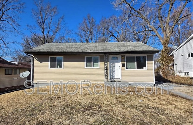 Photo - 117 Glen Garry Rd House