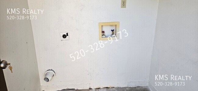Building Photo - 2 Bedroom 1 Bath- 631 W Kelso-OWNER/AGENT
