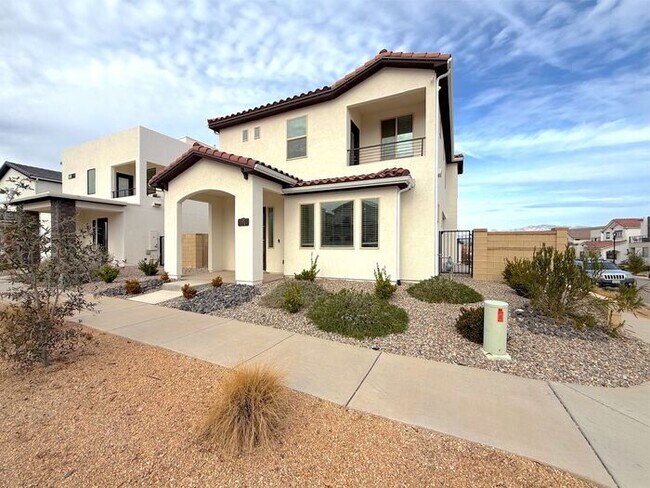Foto del edificio - Desert Color Home 3 bd, 2.5 bt, Extra Large 2 Car Garage Home