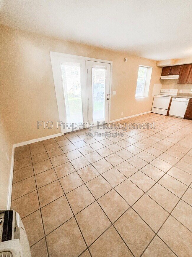 Foto del edificio - 924 Chadwick Dr